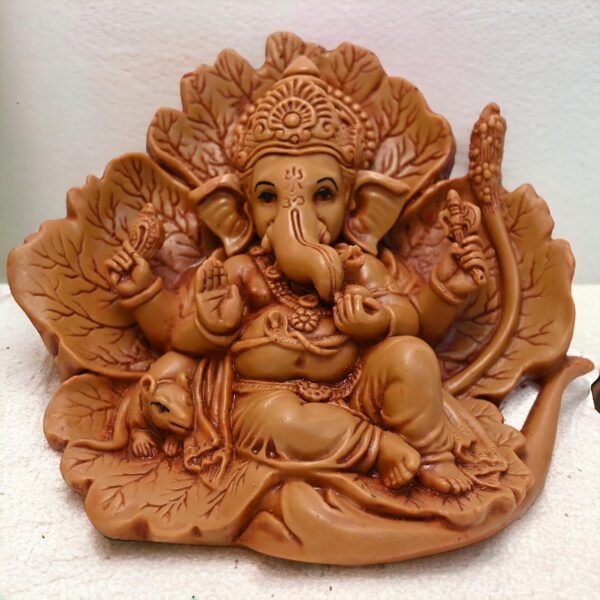 Ganpati Bappa Shoeflower Idol
